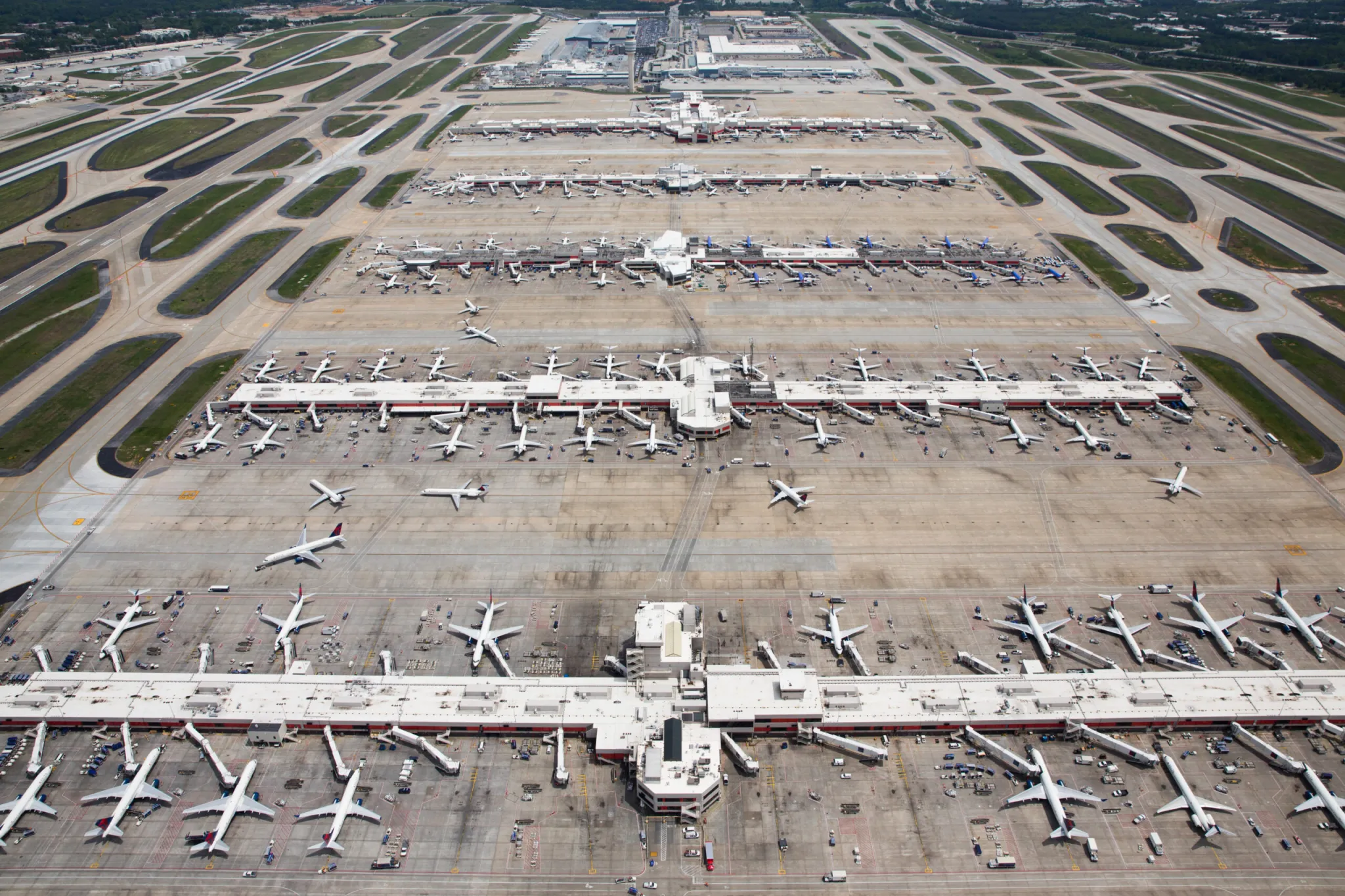 Atlanta Airport Prepares for Nearly 2.7 Million Passengers Through Memorial Day Weekend